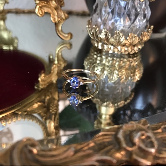 14K Yellow Gold Oval Tanzanite Ring Size 6.5 - Picture 4 of 11